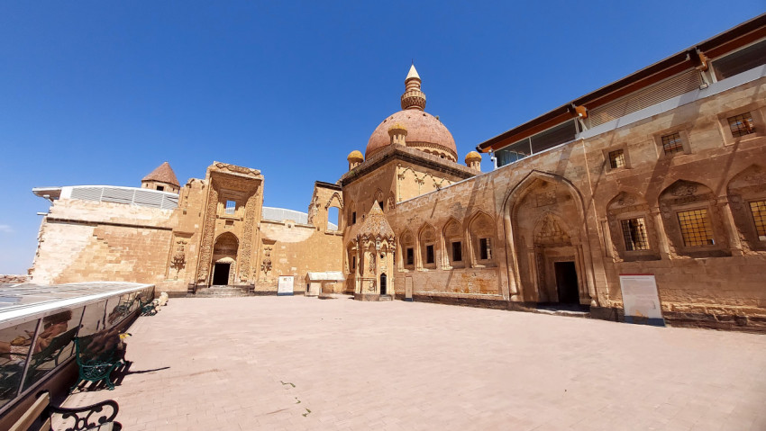 Doğubeyazıt İshakpaşa Sarayı