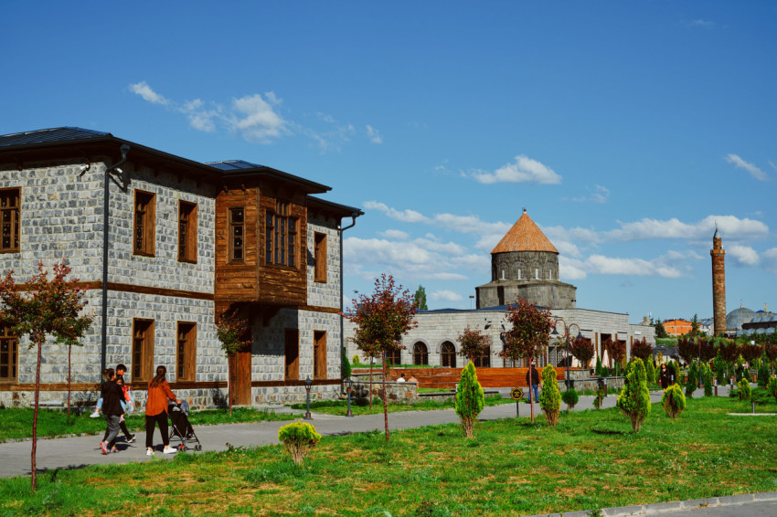 Kars kalesi ve çevresi