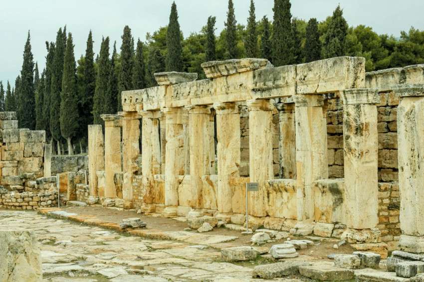 Pamukkale Hierapolis Antik Kenti sütun görseli