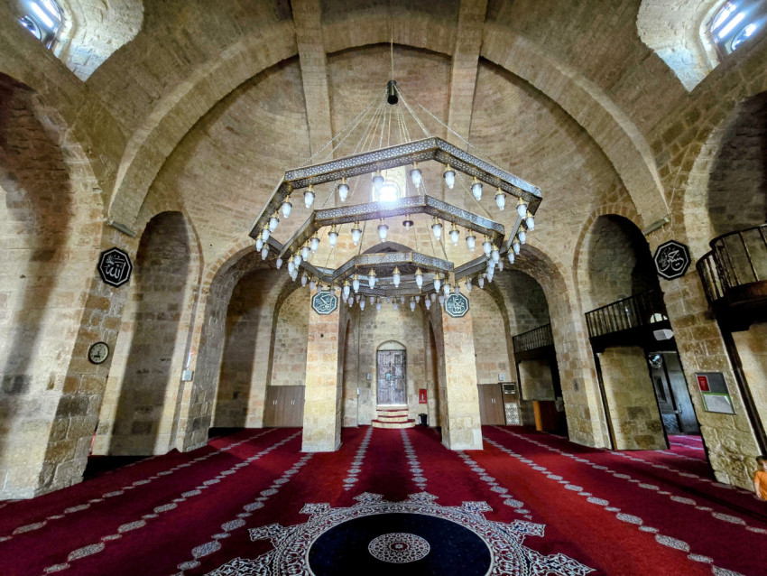 Kozan Hoşkadem Camii iç görünüm