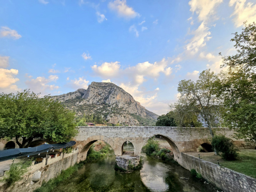 Kozan Tarihi Taş Köprü