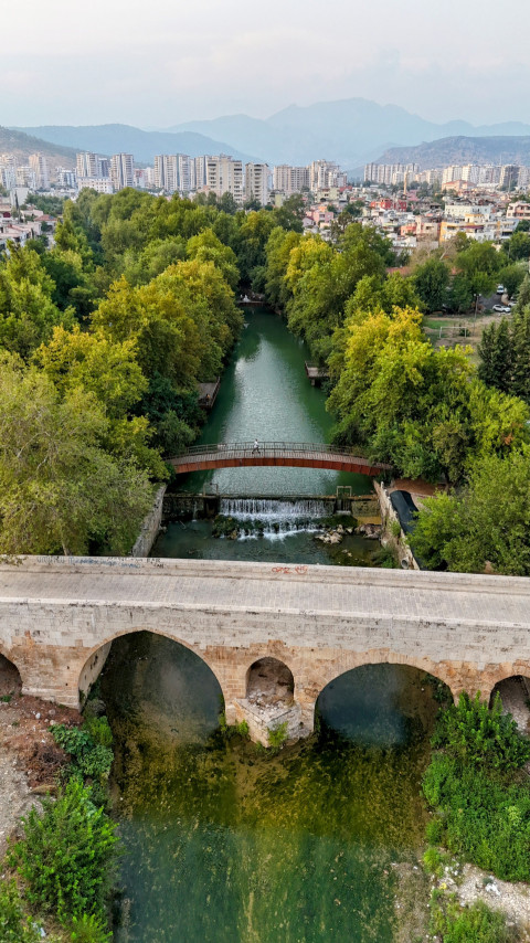 Kozan Tarihi Taş Köprü ve Atatürk Parkı